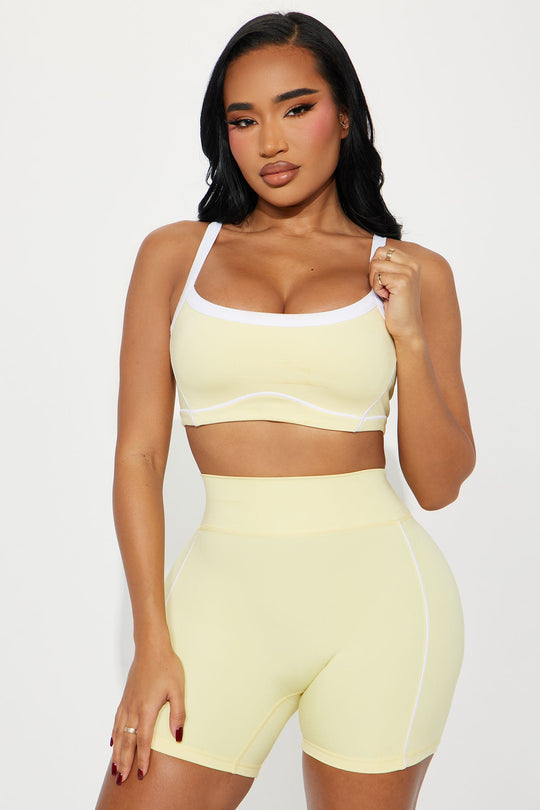 https://cdn.shopify.com/s/files/1/0293/9277/files/01-27-25_S3_27_ZDSPC118SB_ButterYellow_CC_AE_MC_13-09-23_1781_CM.jpg?v=1738088922