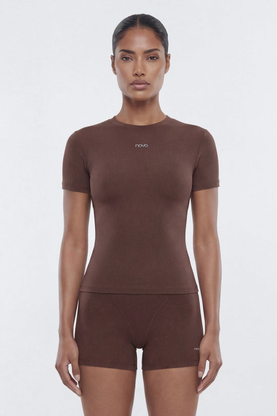 https://cdn.shopify.com/s/files/1/0293/9277/files/01-28-26_S7_PM_32_B12504SP1305_Brown_JG_AA_18-52-23_51931-1_ES_ES_PXF.jpg?v=1769982544