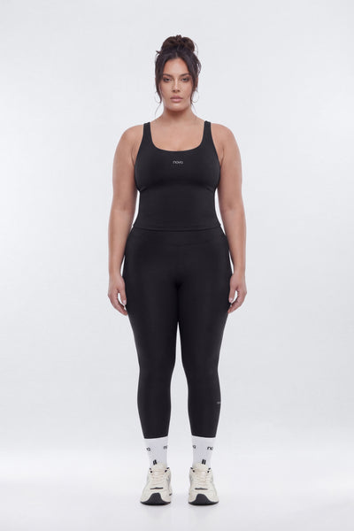 https://cdn.shopify.com/s/files/1/0293/9277/files/02-18-26_S6_PM_22_B12503SB1302_Black_JG_AA_18-55-50_9668-1_ES_ES_ES_JA_PLUS_VV_d629bf3e-a6b1-4b4e-b0ea-f8c04a2aa31b.jpg?v=1776810114&amp;with=400&amp;height=600
