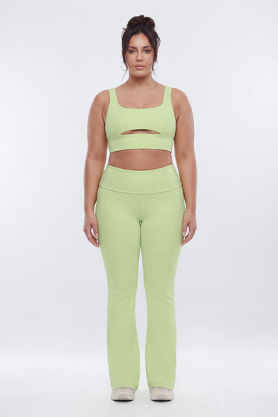 https://cdn.shopify.com/s/files/1/0293/9277/files/02-19-26_S3_PM_29_B125SP0502_Pistachio_JG_AA_19-35-56_42518-5_EH_ES_ES_CM_JA_ES_PLUS_JA.jpg?v=1777071534&amp;with=400&amp;height=600