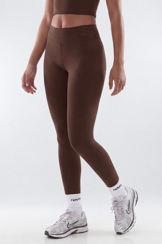 https://cdn.shopify.com/s/files/1/0293/9277/files/04-23-26_S9_10_B425SP1201_Brown_JG_IM_09-31-27_0266-7_1__EH_ES_JA.jpg?v=1778521404