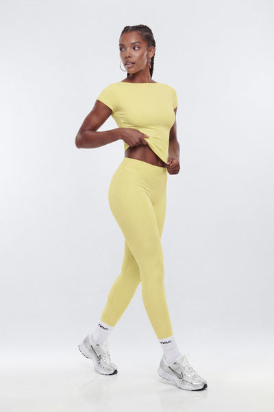https://cdn.shopify.com/s/files/1/0293/9277/files/04-23-26_S9_24_B12503SP1207_Yellow_CXB_IM_10-48-26_39355-5_EH_ES_JA.jpg?v=1778512373&amp;with=400&amp;height=600