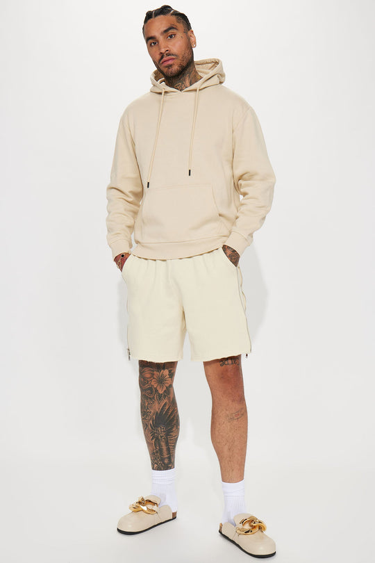 https://cdn.shopify.com/s/files/1/0293/9277/files/07-13-23Studio6_BT_DJ_16-06-52_45_NMKT40418_Tan_P_28453_SG.jpg?v=1689881404