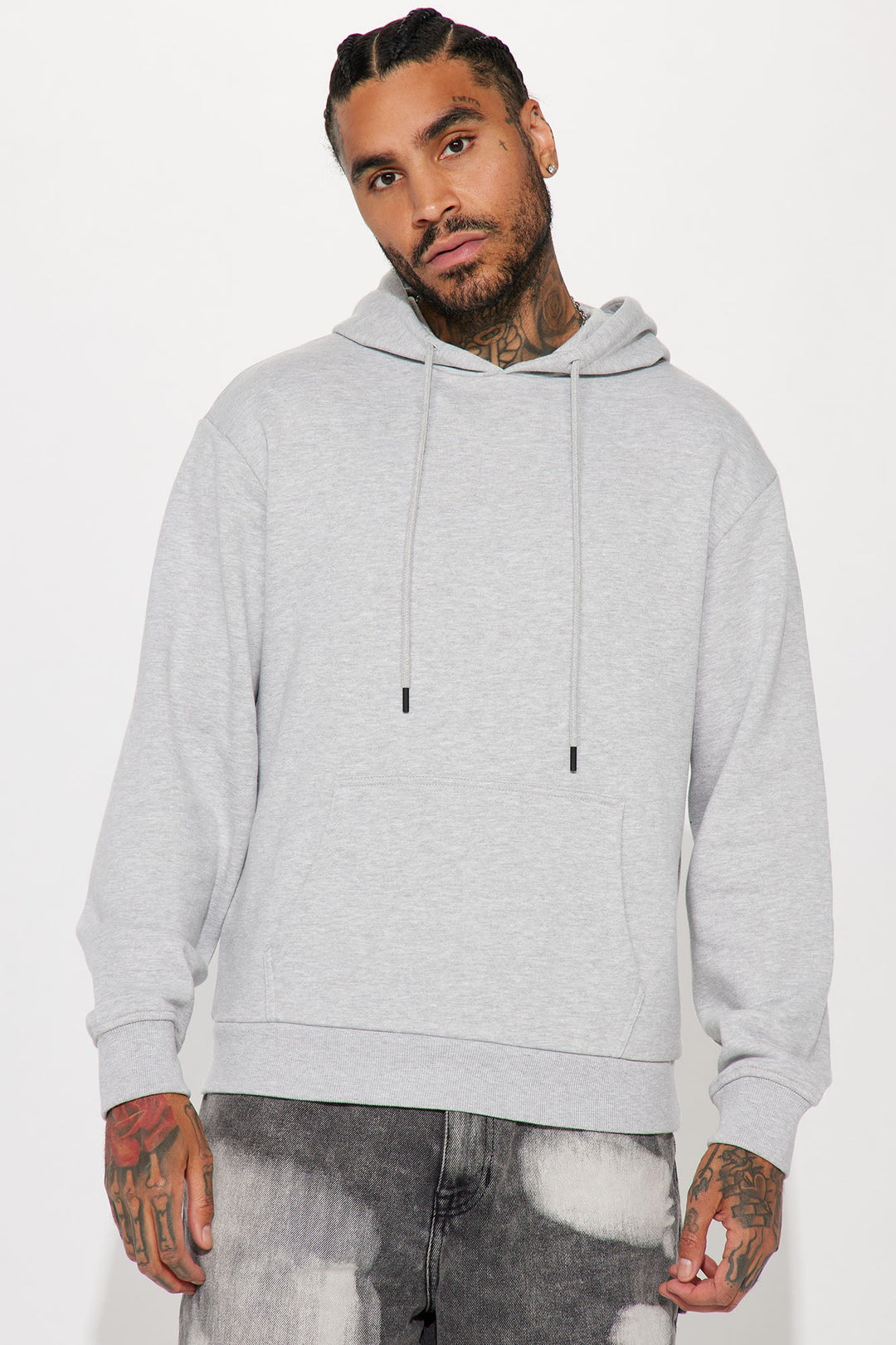 https://cdn.shopify.com/s/files/1/0293/9277/files/07-18-23Studio7_KF_DJ_14-09-45_68_NMKT40418_HeatheredGrey_P_18960_DG.jpg?v=1690242985