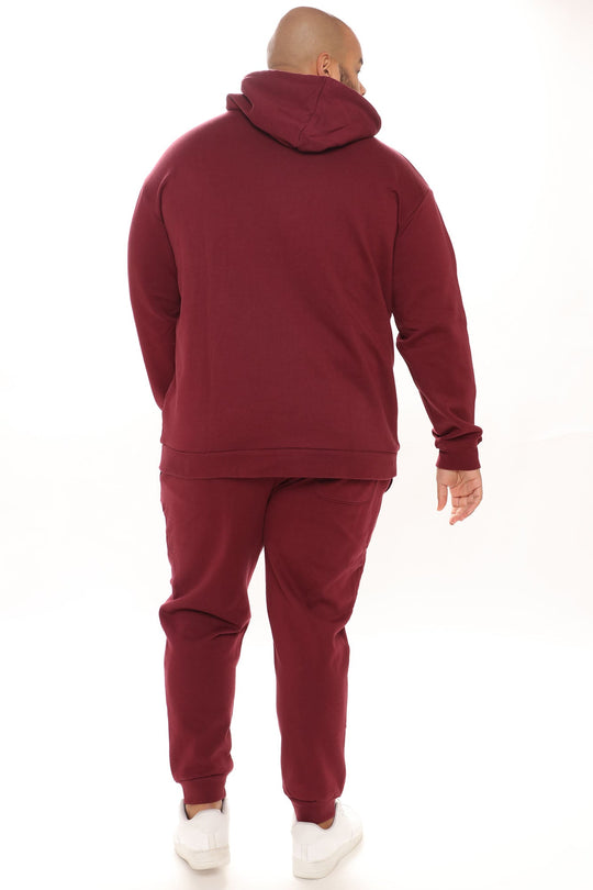 https://cdn.shopify.com/s/files/1/0293/9277/products/07-26-21Studio4_DM_KG_10-52-27_46_NMKT40418_Burgundy_1886_PLUS_KL.jpg?v=1672791486