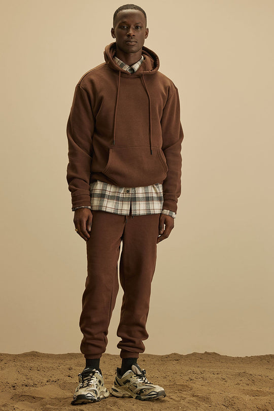 https://cdn.shopify.com/s/files/1/0293/9277/files/08-12-24_Mens-Workwear-Collection_52_NMKT40418_Chocolate_P_KF_DJ_15-49-50_75171_WG_WG_CM.jpg?v=1741811353