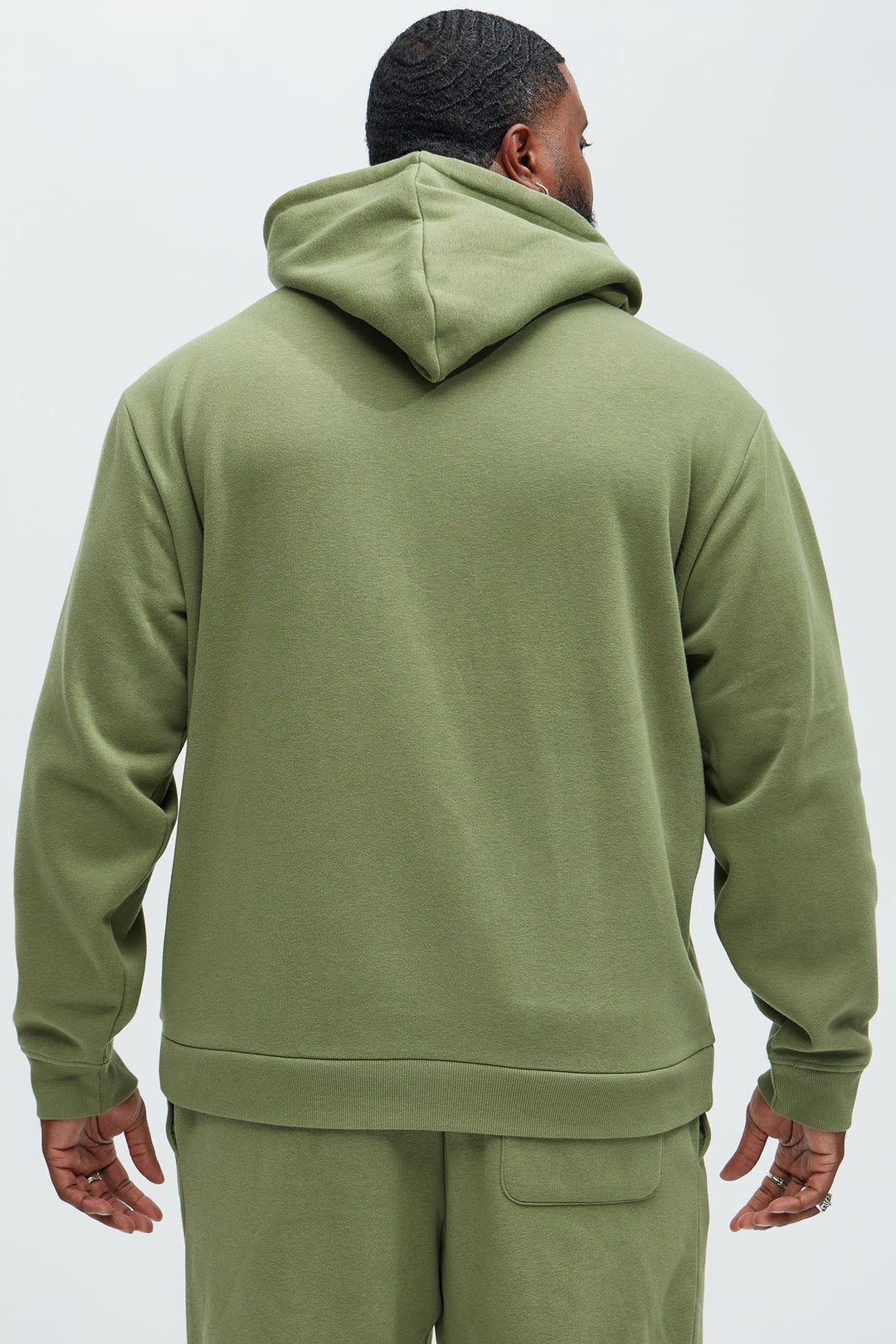 https://cdn.shopify.com/s/files/1/0293/9277/files/08-16-24-S7_85_NMKT40418_Olive_P_KF_DJ_15-22-26_PLUS_0165_SG.jpg?v=1737574643