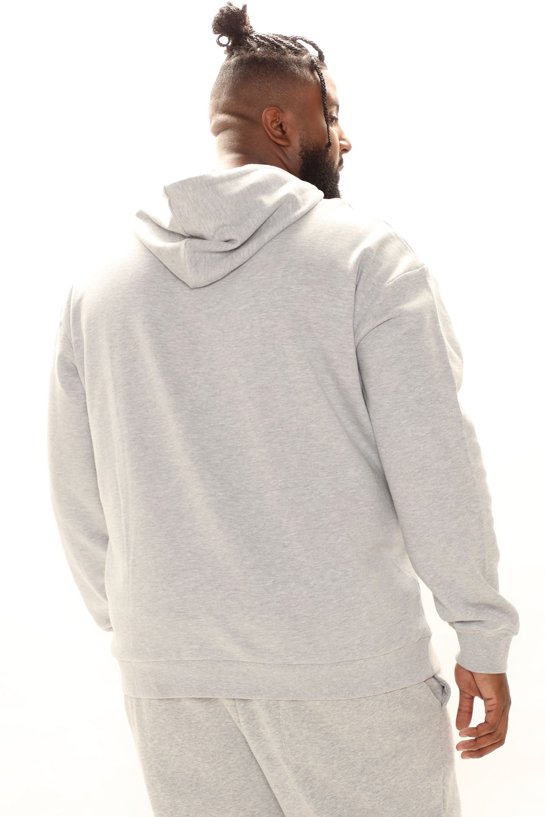 https://cdn.shopify.com/s/files/1/0293/9277/products/08-18-21Studio2_SN_RL_08-34-13_1_NMKT40418_HeatheredGrey_P_4443_PLUS_KL.jpg?v=1690242985