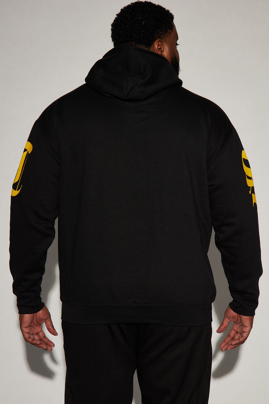 https://cdn.shopify.com/s/files/1/0293/9277/files/12-06-23Studio8_KF_PC_10-45-11_44_SPDN3104M_Black_PLUS_25497_CM.jpg?v=1702081079