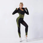 3-Piece Seamless Yoga Set for Women - Elastic Gym Outfit for Fitness and Yoga - Allen-Fitness