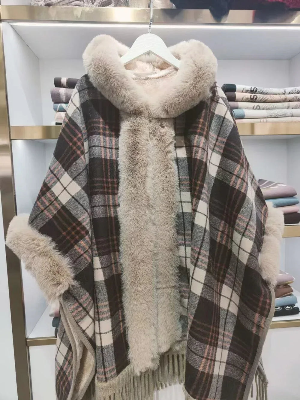 Soft Fleece Tippet For Women With Trendy Maillard Plaid Design And Elegant Tassels - Allen-Fitness