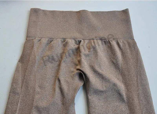 Seamless Yoga Pants - Moisture-Wicking Comfort in Stylish Brown for Gym and Everyday Wear - Allen-Fitness