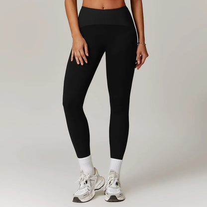 Essential Women’s Leggings & Sportswear Set, blending fashion with practicality for all fitness levels.