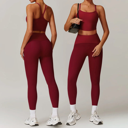 Women’s Leggings & Sportswear Set showcasing quick-dry fabric, optimized for workout and athleisure activities.