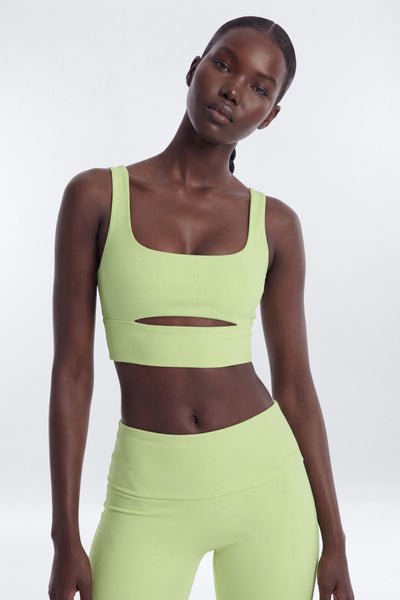 https://cdn.shopify.com/s/files/1/0293/9277/files/02-19-26_S3_PM_28_B125SP0502_Pistachio_JG_AA_19-35-56_42487-5_EH_ES_JA_CM_24313ab6-d0e8-4e72-8508-64e33fff3145.jpg?v=1773353064&with=400&height=600