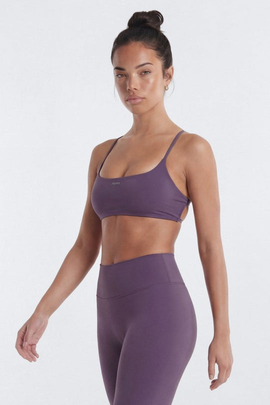 https://cdn.shopify.com/s/files/1/0293/9277/files/02-18-26_S6_PM_2_B125SB1201_Iris_JG_AA_16-28-00_9577-8_ES_ES_JA_CM_bce307f7-f39b-4423-8be2-57f32ddd06e8.jpg?v=1773428838