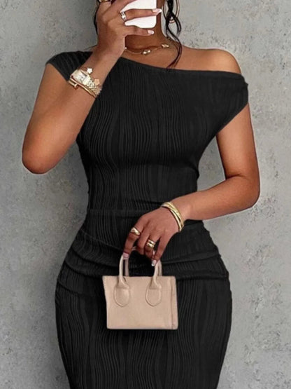 Elegant Textured Maxi Dress - Single Shoulder Bodycon Style for Modern Women - Allen - Fitness