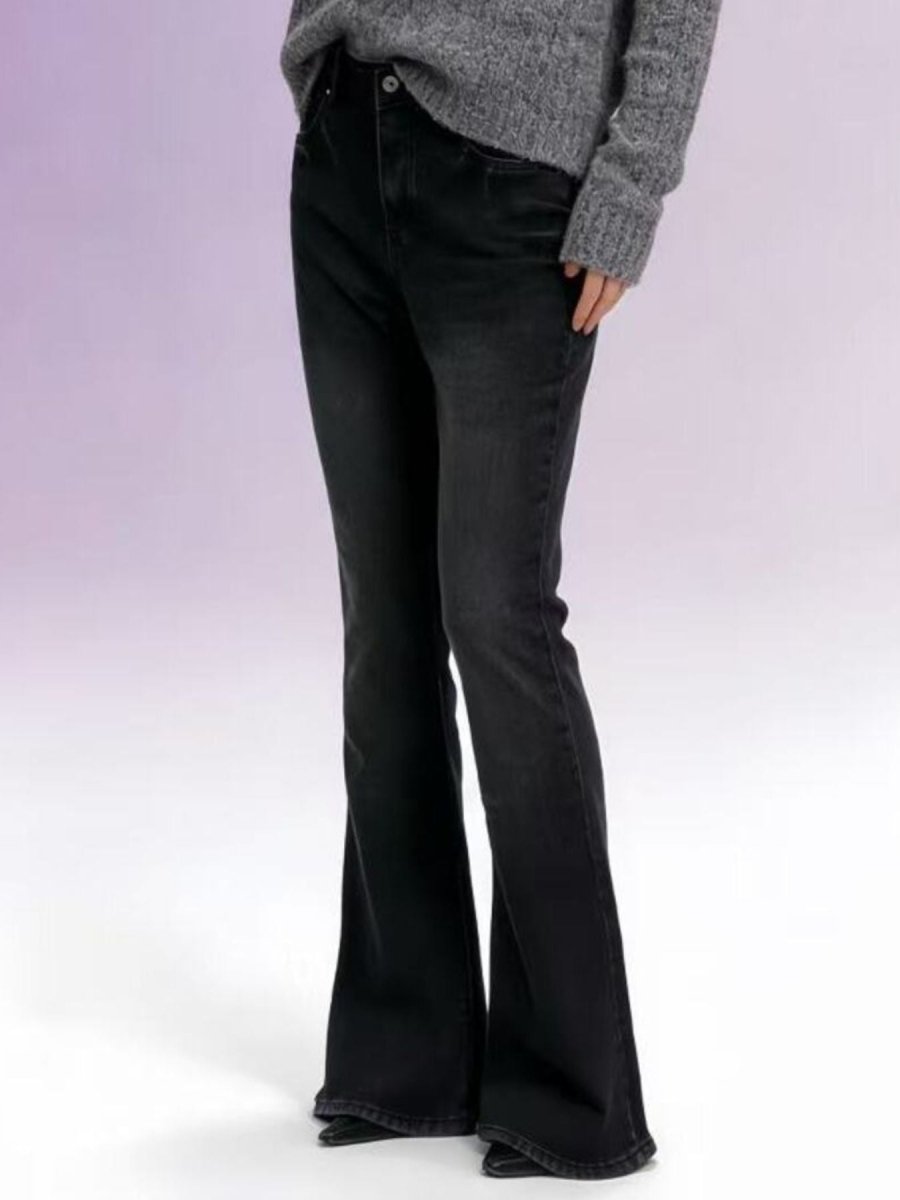 Full Size Vintage Wash High-Waisted Flare Jeans Plus Size - Allen Fitness | Running Shoes, Leggings &amp; Activewear UK