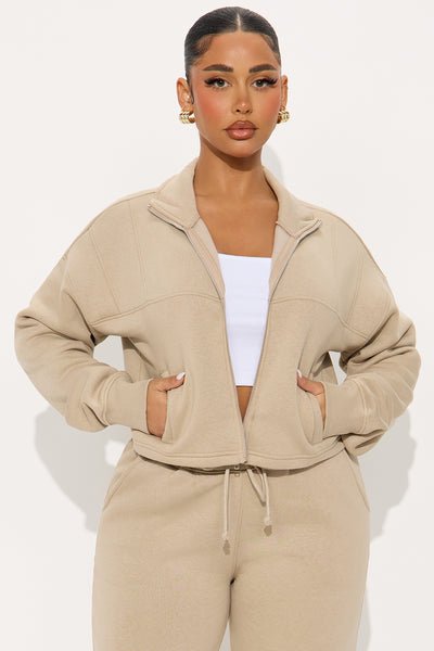 https://cdn.shopify.com/s/files/1/0293/9277/files/10-23-25_S1_63_V22507LN4705_Stone_RL_RA_15-09-36_3562_SKS.jpg?v=1762553016&with=400&height=600