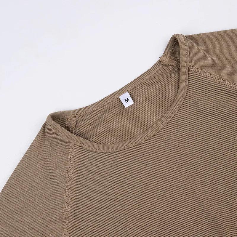 New Women's Crop Top Set - 2 Piece Fitness Tracksuit with Short Sleeve and Stylish Design - Allen-Fitness