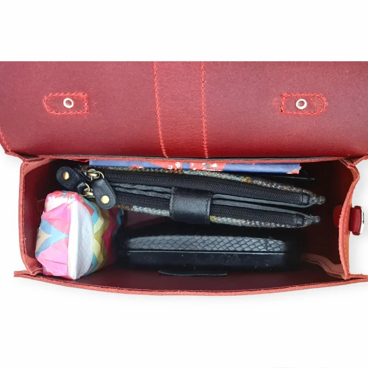 Olympia Handmade Leather Handbag - Black, Crafted in the UK, Customizable & Versatile Style - Allen-Fitness