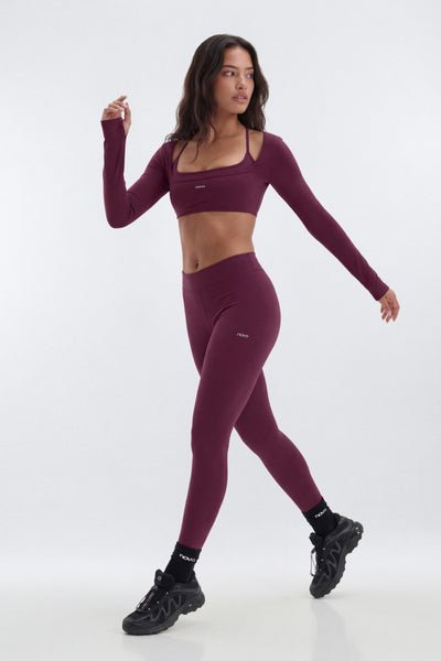 https://cdn.shopify.com/s/files/1/0293/9277/files/03-25-26_S9_PM_23_B125SB1309_Merlot_JG_IM_18-54-38_0720-5_2__ES_ES_ES_JA.jpg?v=1776113153&with=400&height=600