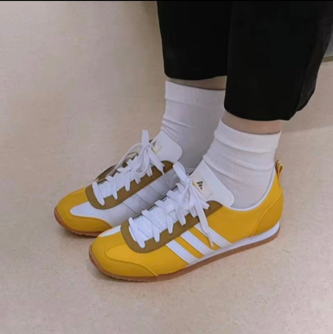 Adidas VS Jog 2.0 Unisex Suede Casual Shoes – Lightweight Thin-Soled Sneakers