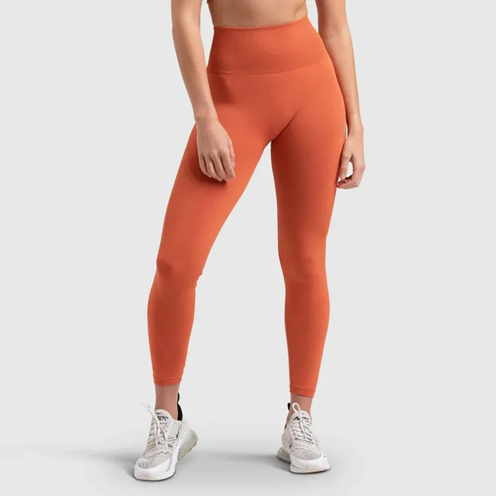 Seamless Sports Bra Set with Peach Hip Trousers – Super Stretch Long Sleeve Yoga Outfit S, M, L - Allen-Fitness