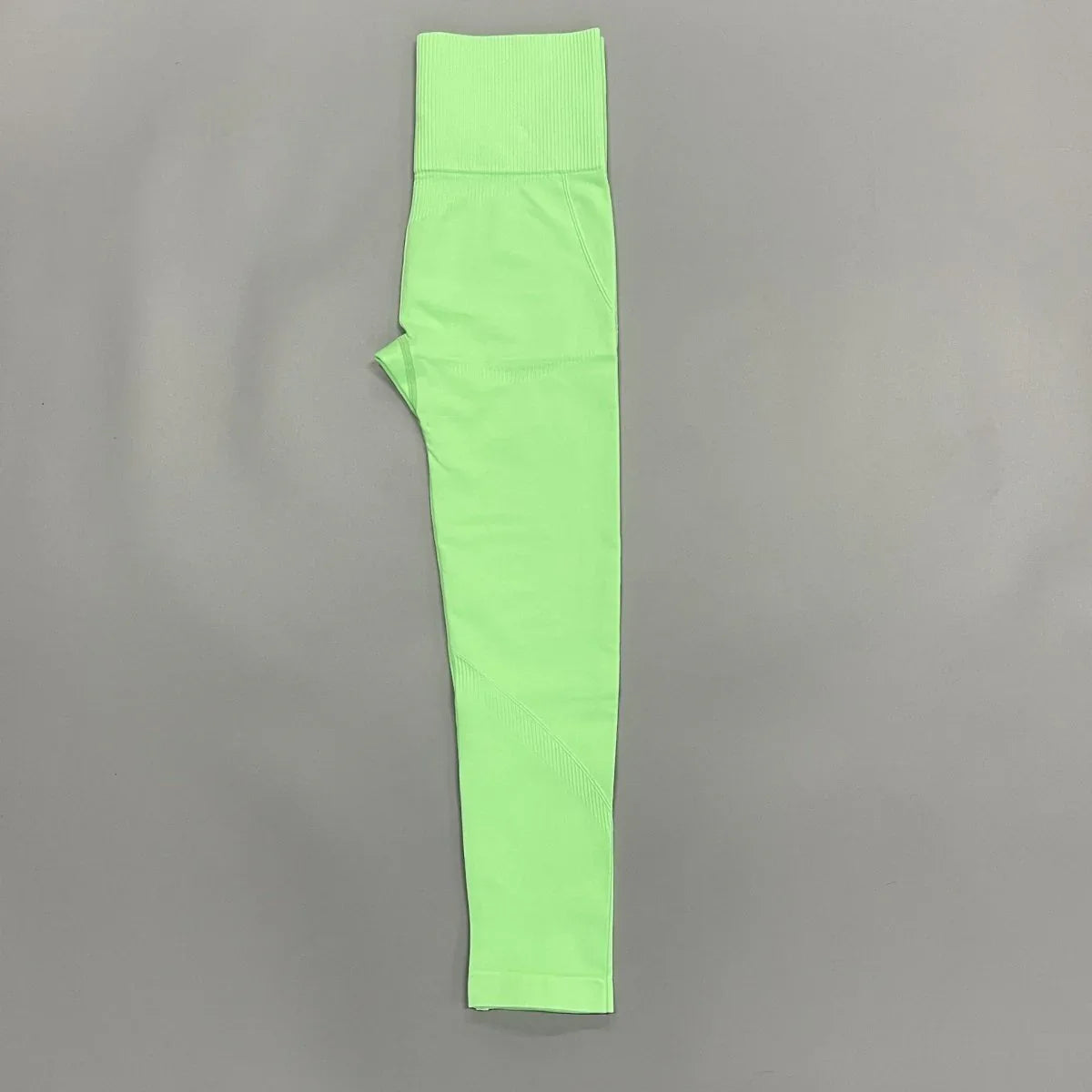 Seamless Sports Bra Set with Peach Hip Trousers – Super Stretch Long Sleeve Yoga Outfit S, M, L - Allen-Fitness