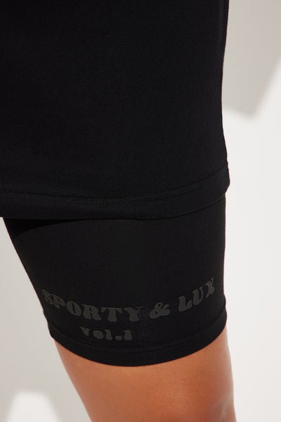 https://cdn.shopify.com/s/files/1/0293/9277/files/05-17-24_S1_53_FN8149TPBFN8149SHDZ_Black_KS_SS_15-05-39_77579_PXF.jpg?v=1716309767&amp;with=400&amp;height=600