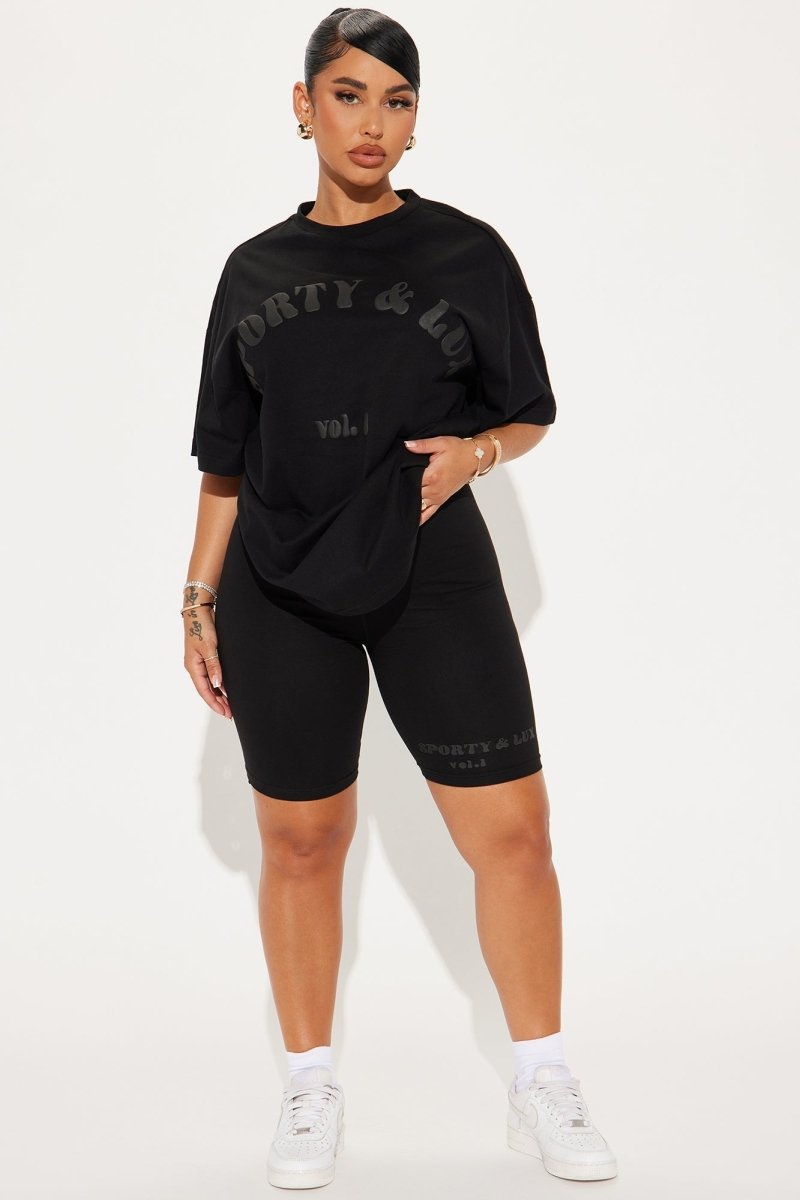 https://cdn.shopify.com/s/files/1/0293/9277/files/05-17-24_S1_53_FN8149TPBFN8149SHDZ_Black_KS_SS_15-04-48_77568_PXF.jpg?v=1716309768