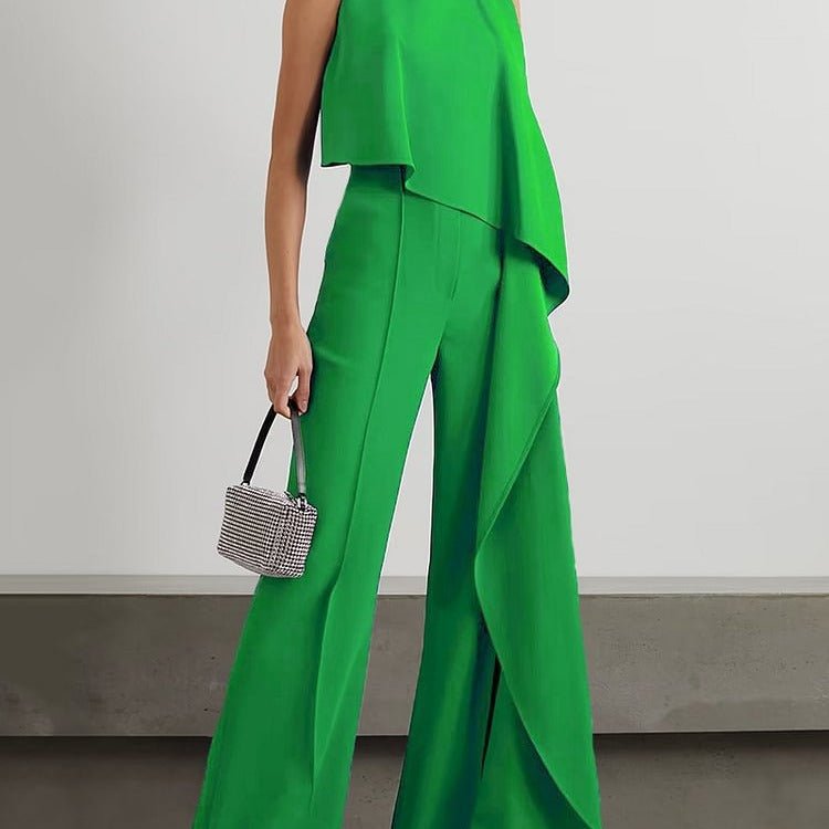 Trendy Women's Zipper Jumpsuit in Solid Colors - Comfy Polyester Romper for Stylish Outings.