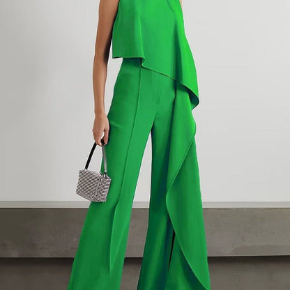 Trendy Women's Zipper Jumpsuit in Solid Colors - Comfy Polyester Romper for Stylish Outings.