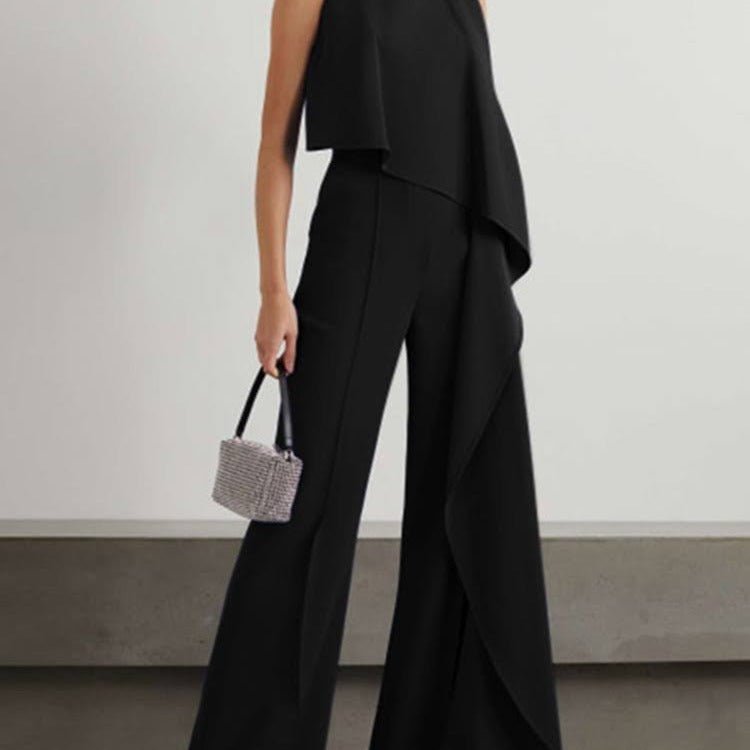 Trendy Women's Zipper Jumpsuit in Solid Colors - Comfy Polyester Romper for Stylish Outings.