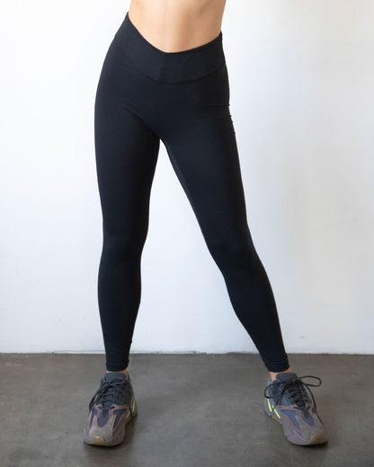 Vendetta 7/8 Breathable Workout Leggings with High - Waisted V Waistband - 26" Inseam - Allen - Fitness