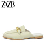 British Style Women's Flat Shoes with Thick Heel & Pearl Accent - Allen-Fitness